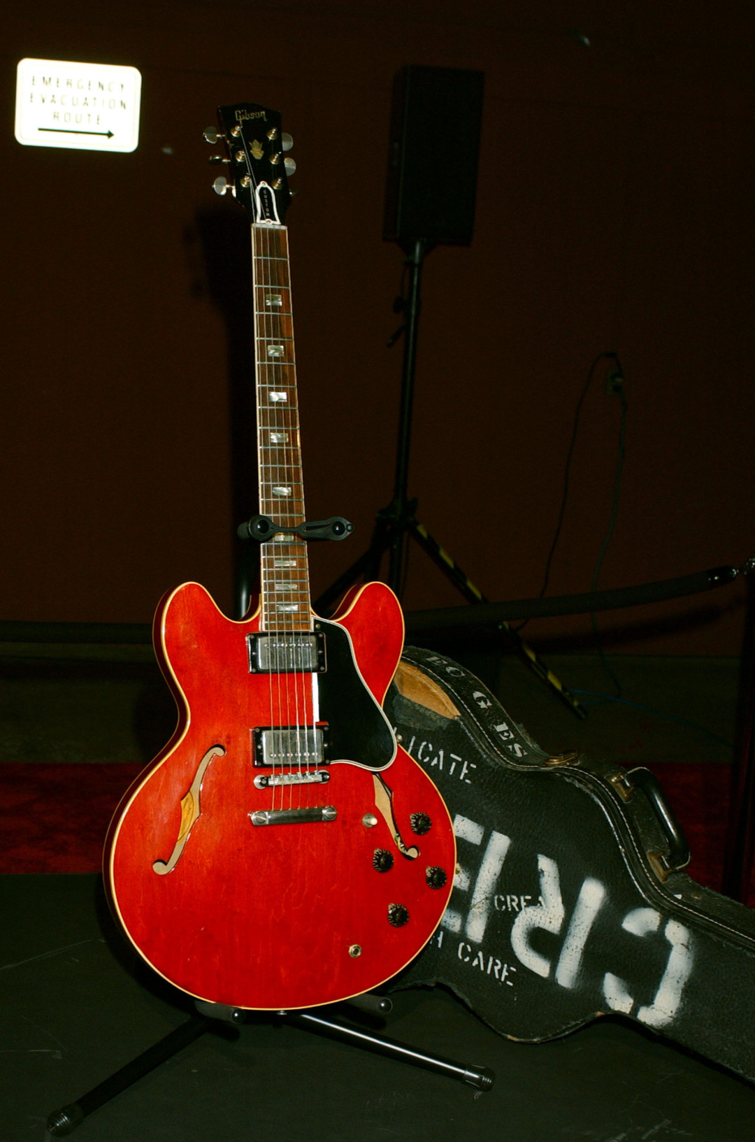 Eric clapton most expensive guitar hotsell